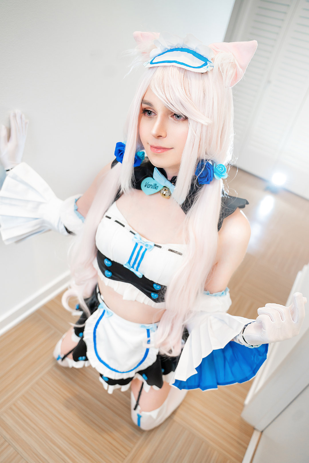 前LOL职业选手，著名女装大佬Sneaky新作《巧克力与香子兰》香草 ​​​​。