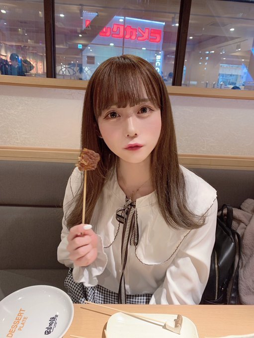 4b438c498b41a46155e18caa6844f3b5.jpg