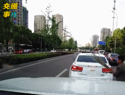 7b4b55ee8a8f5a4e118e977b5bdef6fc.gif