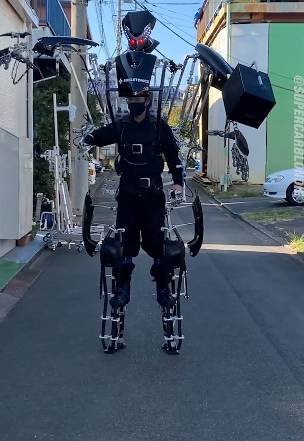 日推博主Shiroku造的“机械外骨骼”Skeletonics Arrive