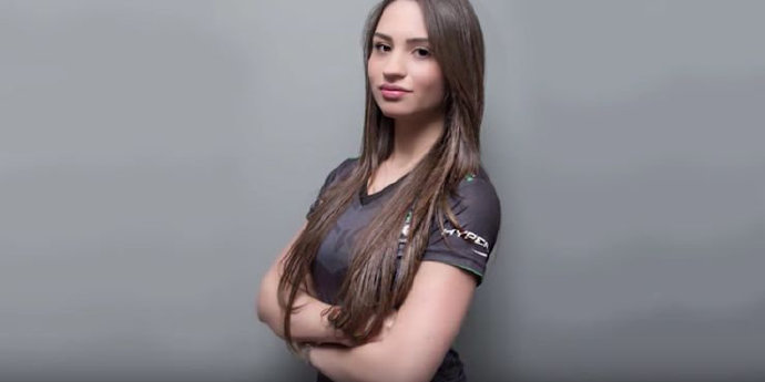 巴西前《CSGO》美女职业选手因诈骗被判刑116年